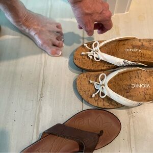 Vionic Cream and Brown Sandals